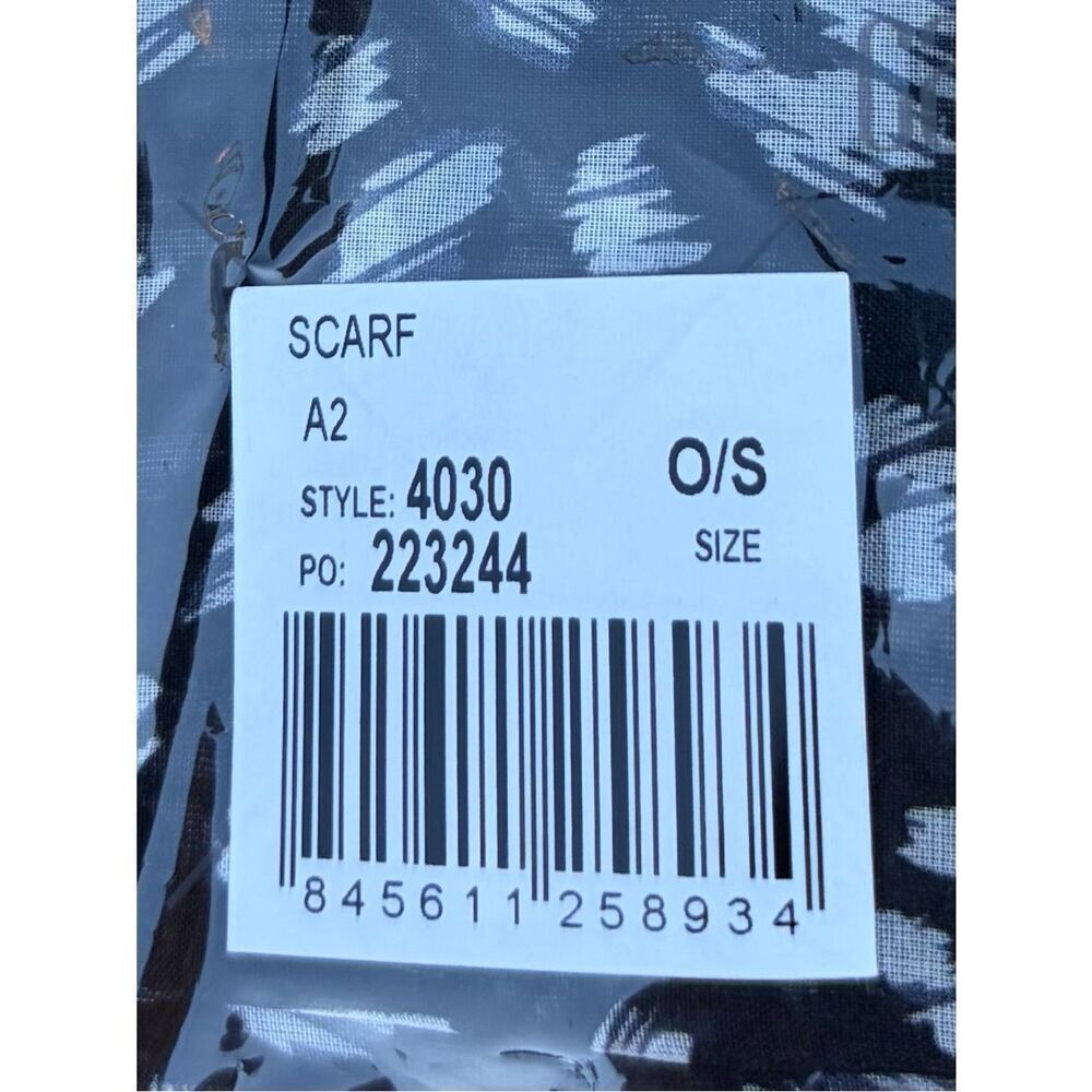 Cabi Fable 100% Silk Scarf Black and White Animal Print Scarf #4030 New - Picture 10 of 10